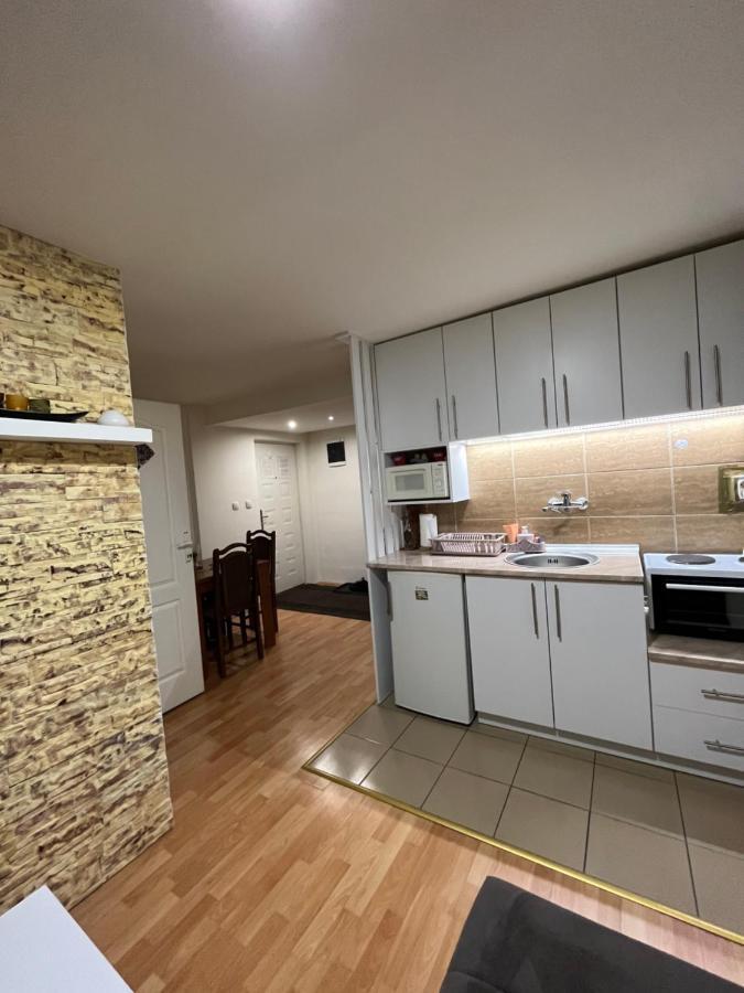 Carapan Apartment Kruševac Exterior foto